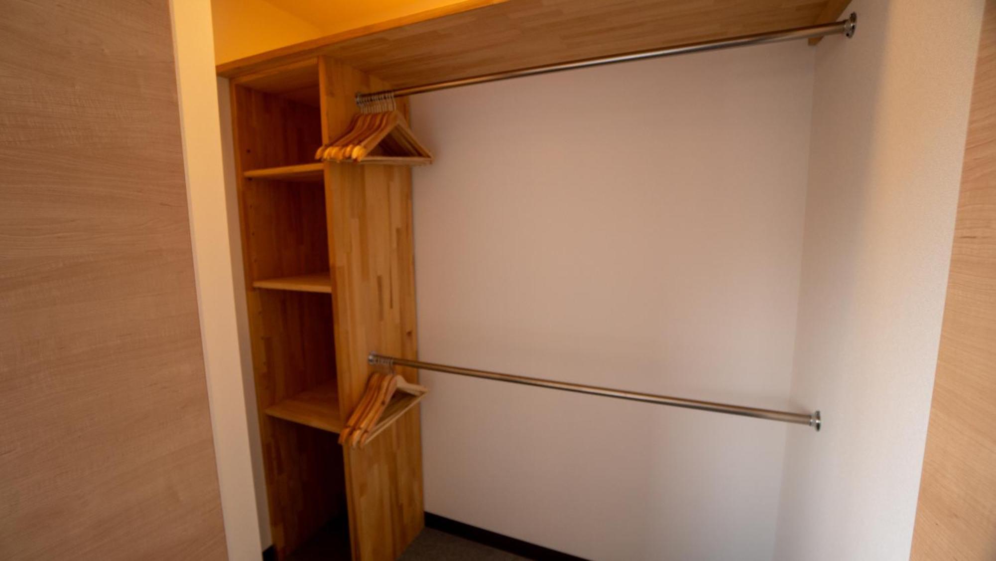 Aparthotel Wadano Gateway & 4*
